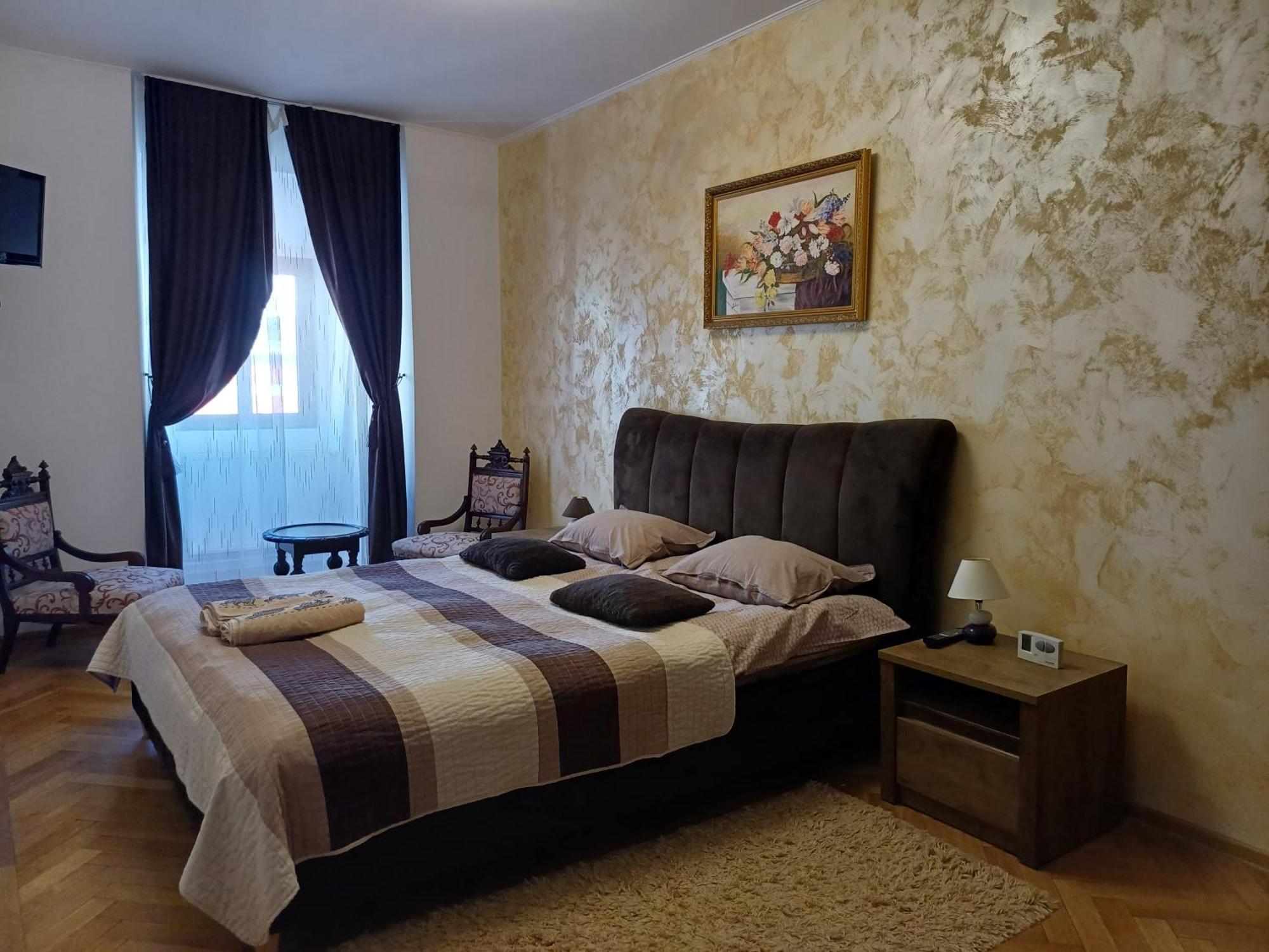 Republicii Apartment Braşov Esterno foto