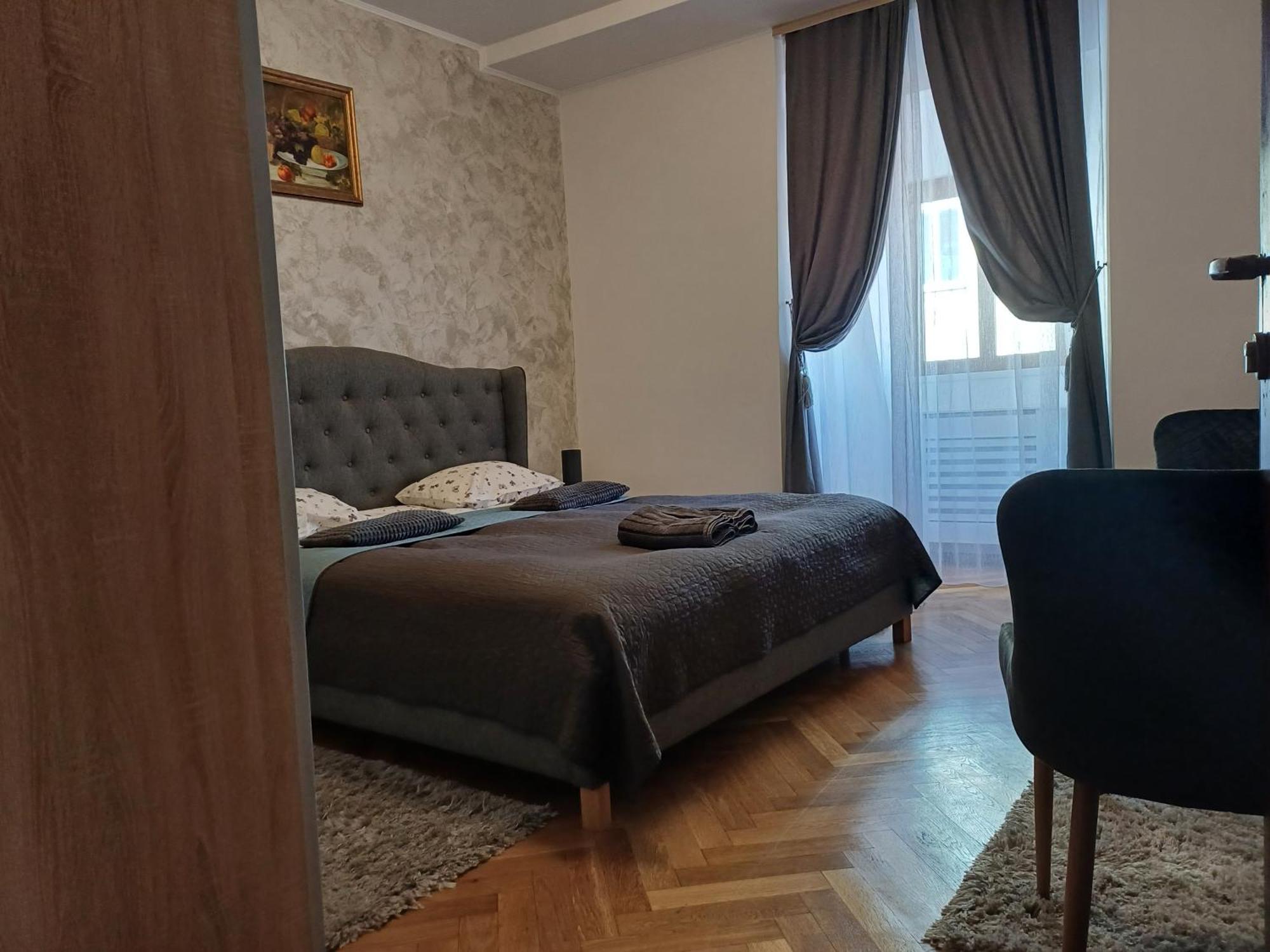 Republicii Apartment Braşov Esterno foto